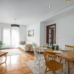 Apartamento Muy Comodo Con Parking , San Sebastián España