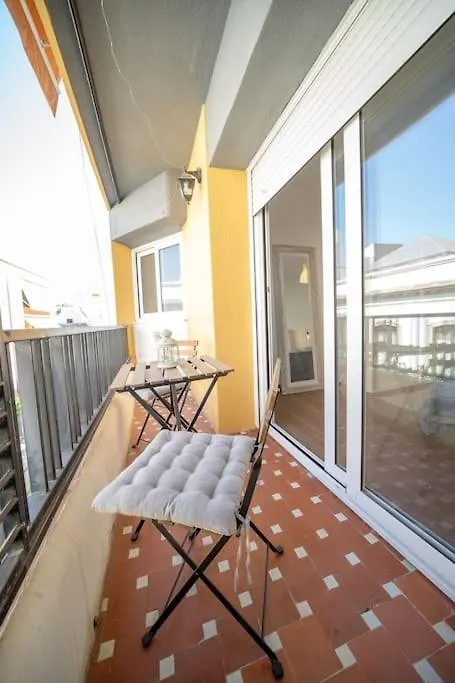 California Apartament Duenas إشبيلية شقة