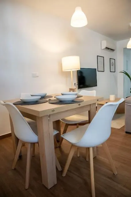 California Apartament Duenas إشبيلية 0*,  إسبانيا